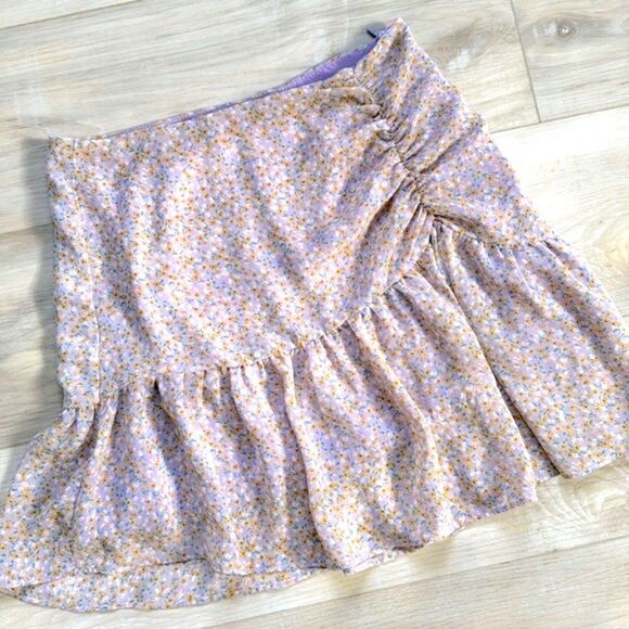 LUSH Floral Layered Tiered Mini Skirt Size Small - Picture 1 of 5